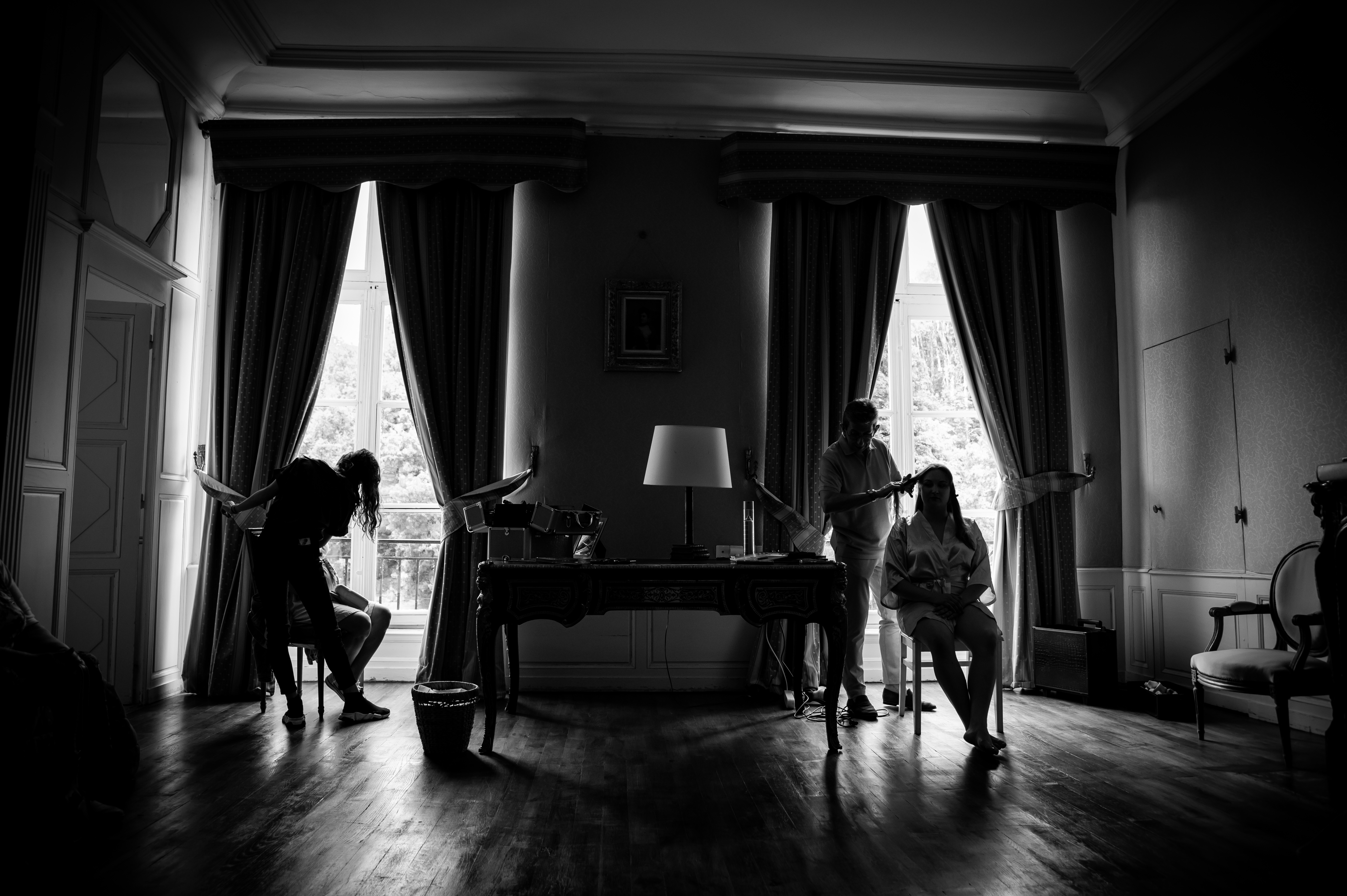 Pr&eacute;paratifs de mariage en silhouette
